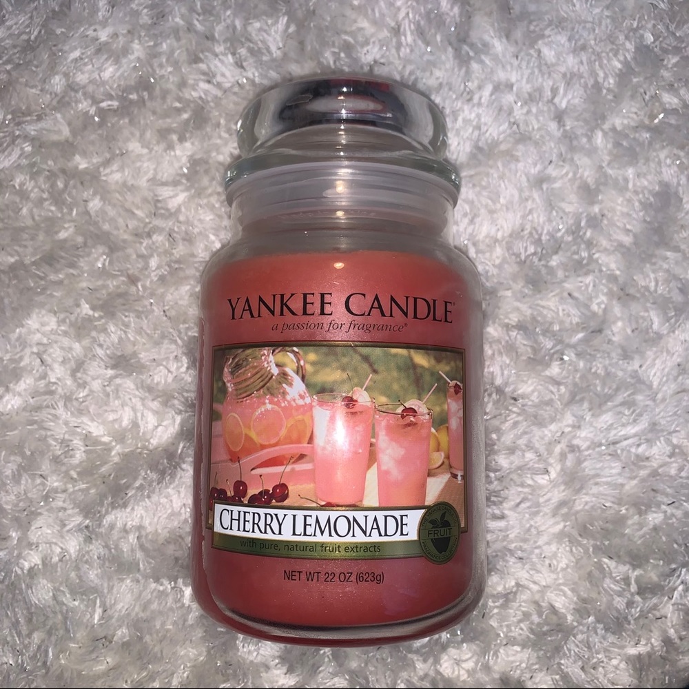 Yankee Candle cherry lemonade candle